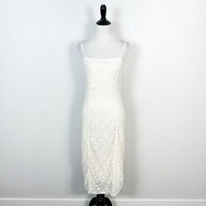 uo lindsey cap sleeve side slit midi dress Urban Outfitters + Lindsey Cap-Sleeve Midi Dress
